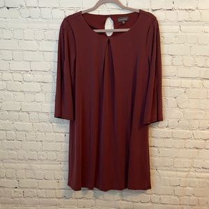 Maroon dress open arm